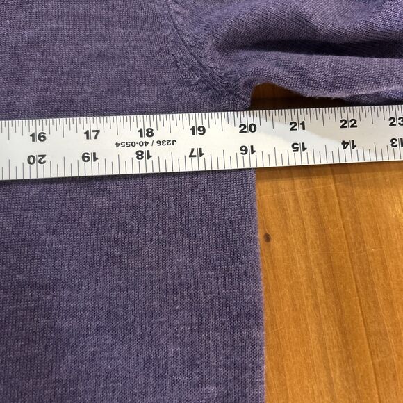 Hart Schaffner Marx Extra Fine Merino Wool Sweater Medium Purple V Neck Pullover - Picture 3 of 9